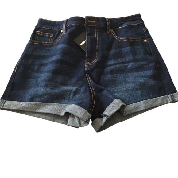 Fashion Nova Pants - Nwt Fashion Nova Try to Keep Up Denim Shorts Size 7